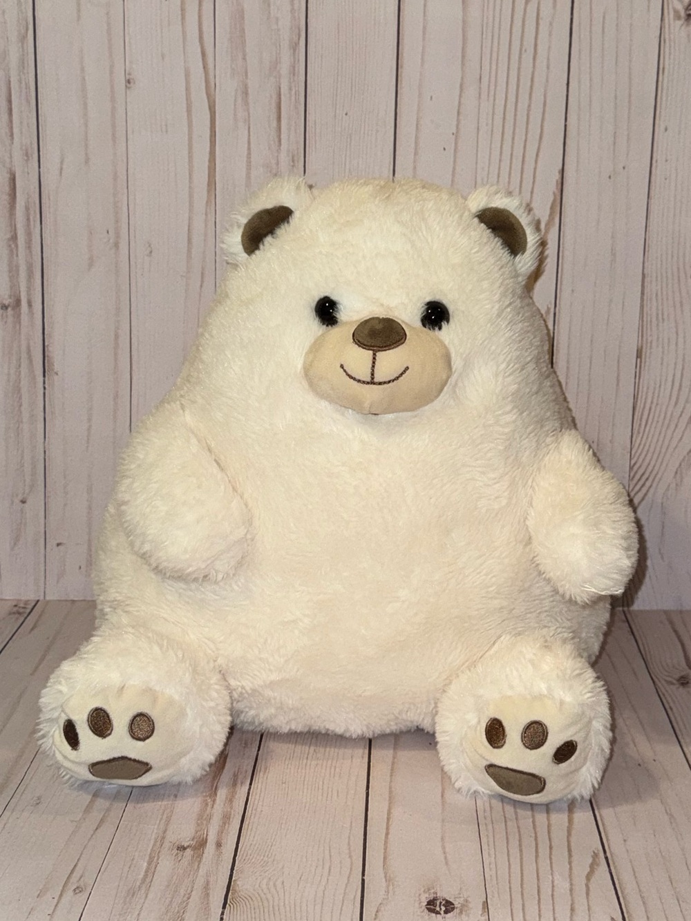 Adorable chubby bear